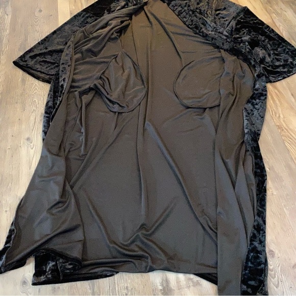 MODERN KIWI Black Crushed Velvet Maxi Kimono with Pockets, Size 1X - Picture 4 of 8